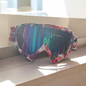 Pink snow Goggles with Multicolor Lens NIP